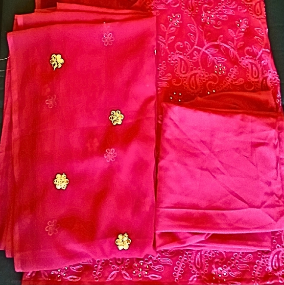 Indian Pakistani Pink and Gold Three Piece Outfit Salwar Kameez and Duppata - Picture 2 of 9